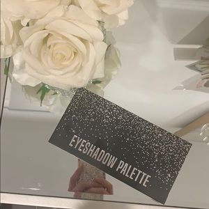 Eyeshadow pallets
